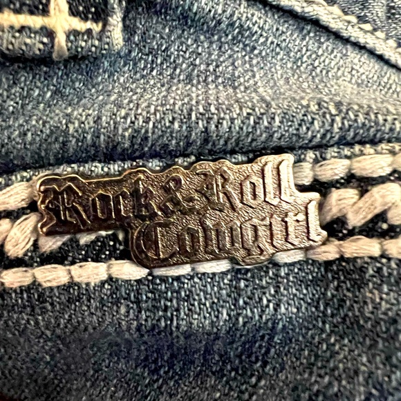 Rock n Roll Cowgirl Dark Denim Jeans with Rhinestones Style WD8516 Size 28x32 - Picture 7 of 14